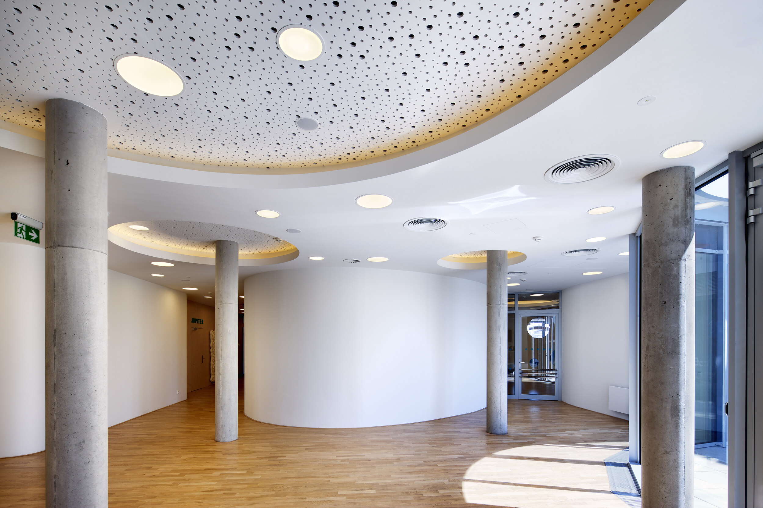 junker holice proubrat