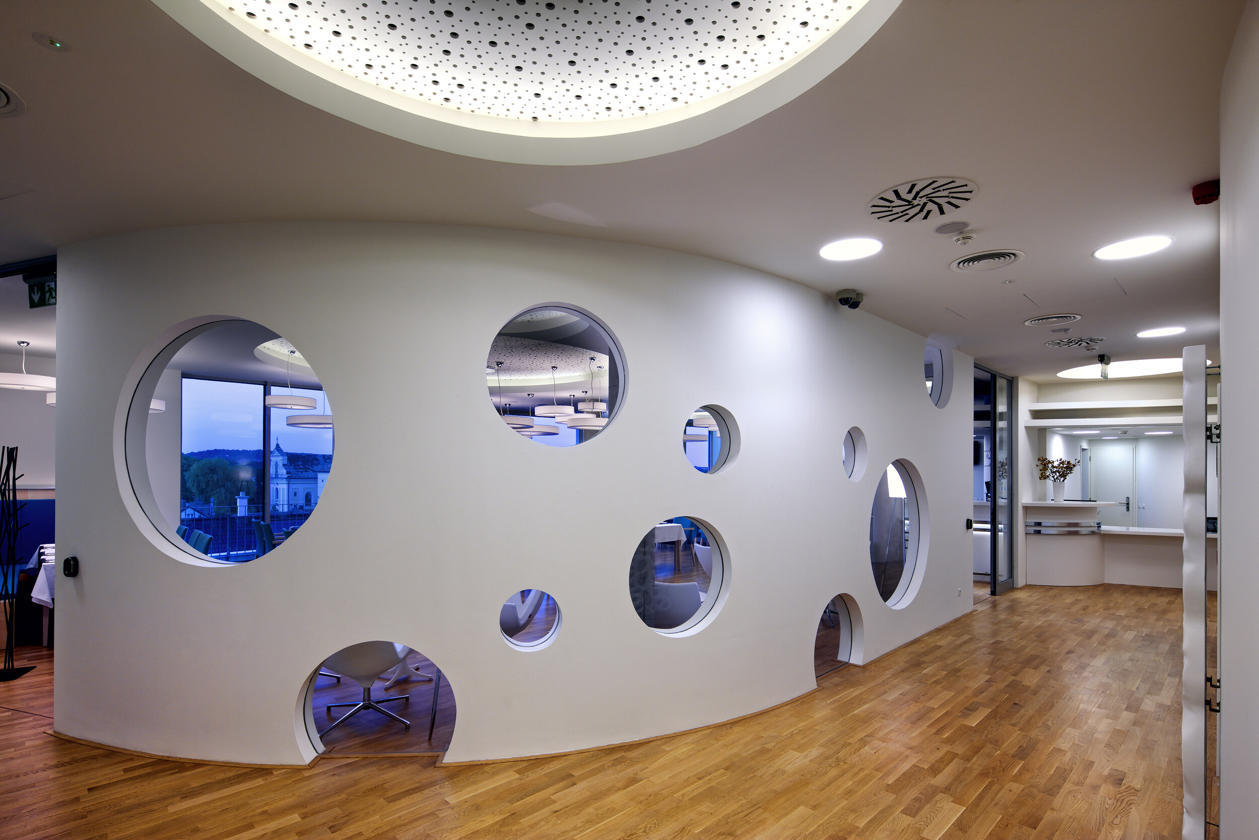 junker holice proubrat